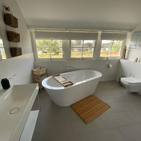 Semesterbostad Organic Strandgut Parow